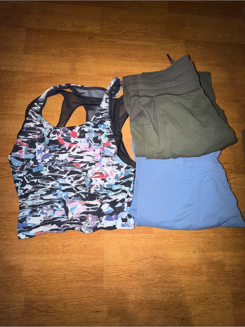 Lululemon bundle size 0-2
